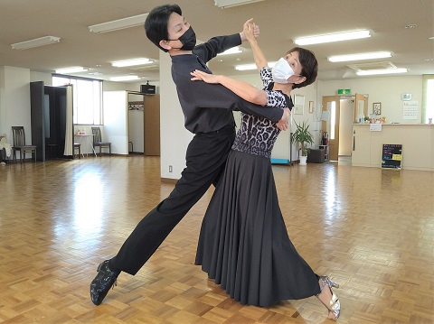 柏の社交ダンス教室｜ヒコサカダンススタジオ
